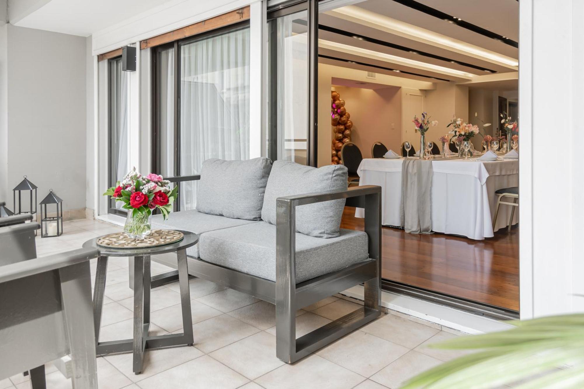 Feir'S Park Hotel & Rooftop Buenos Aires Exterior photo A balcony in a private home