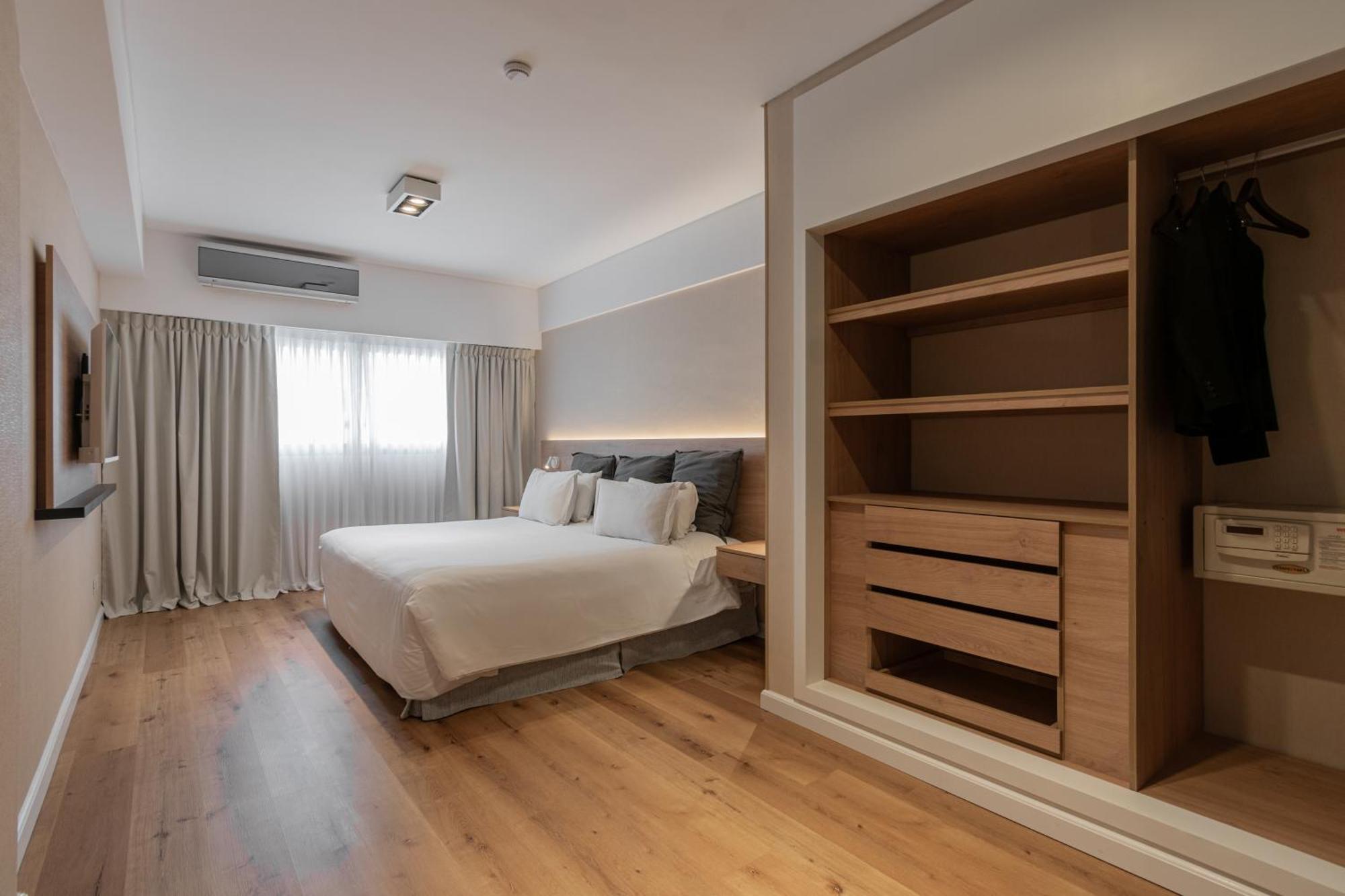 Feir'S Park Hotel & Rooftop Buenos Aires Exterior photo A bedroom at the hotel